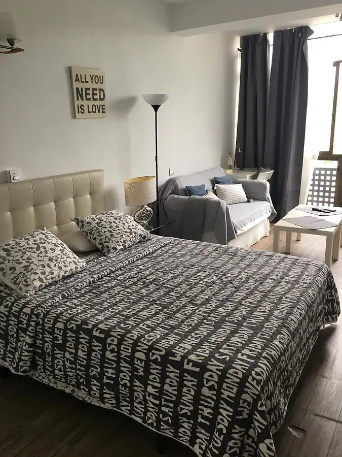 Beach Castelldefels Apartment 0*,